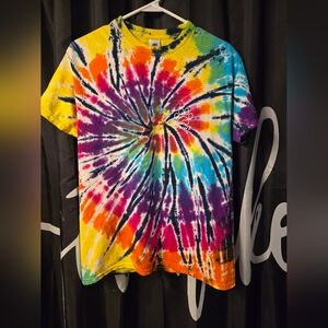 PAWZ tye dye shirt